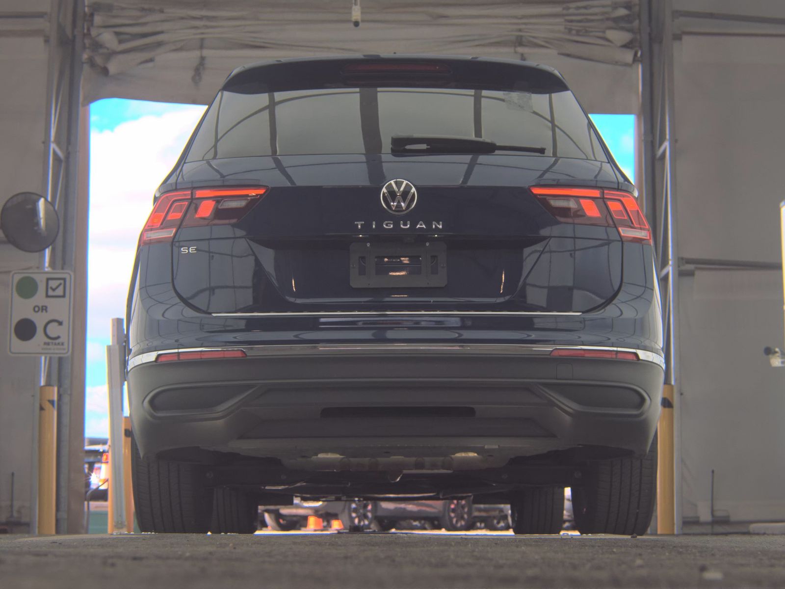 2022 Volkswagen Tiguan 2.0T SE FWD