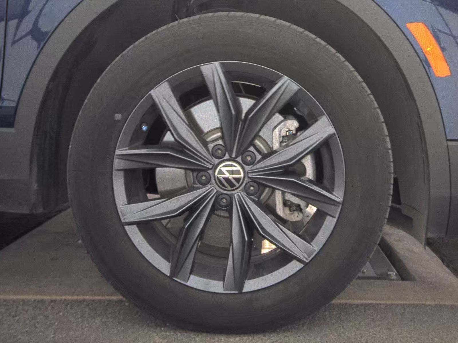 2022 Volkswagen Tiguan 2.0T SE FWD