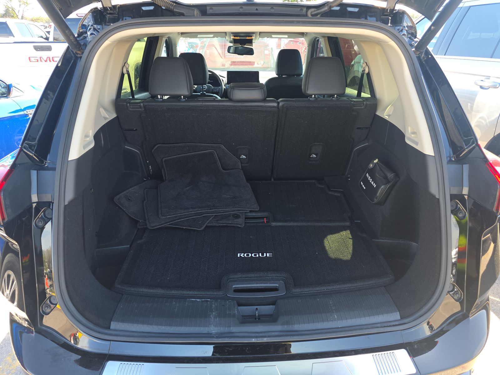 2025 Nissan Rogue SL FWD