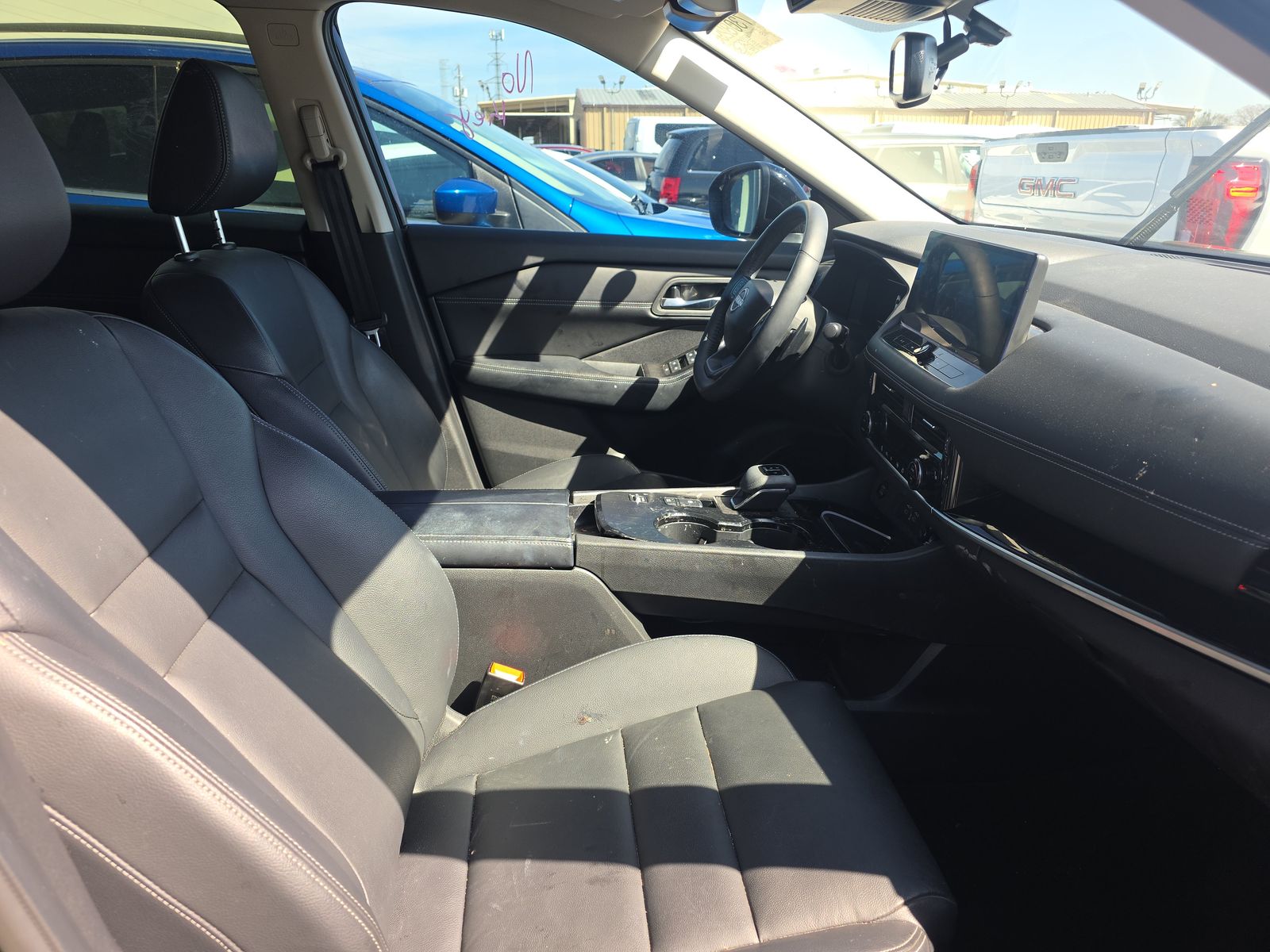 2025 Nissan Rogue SL FWD