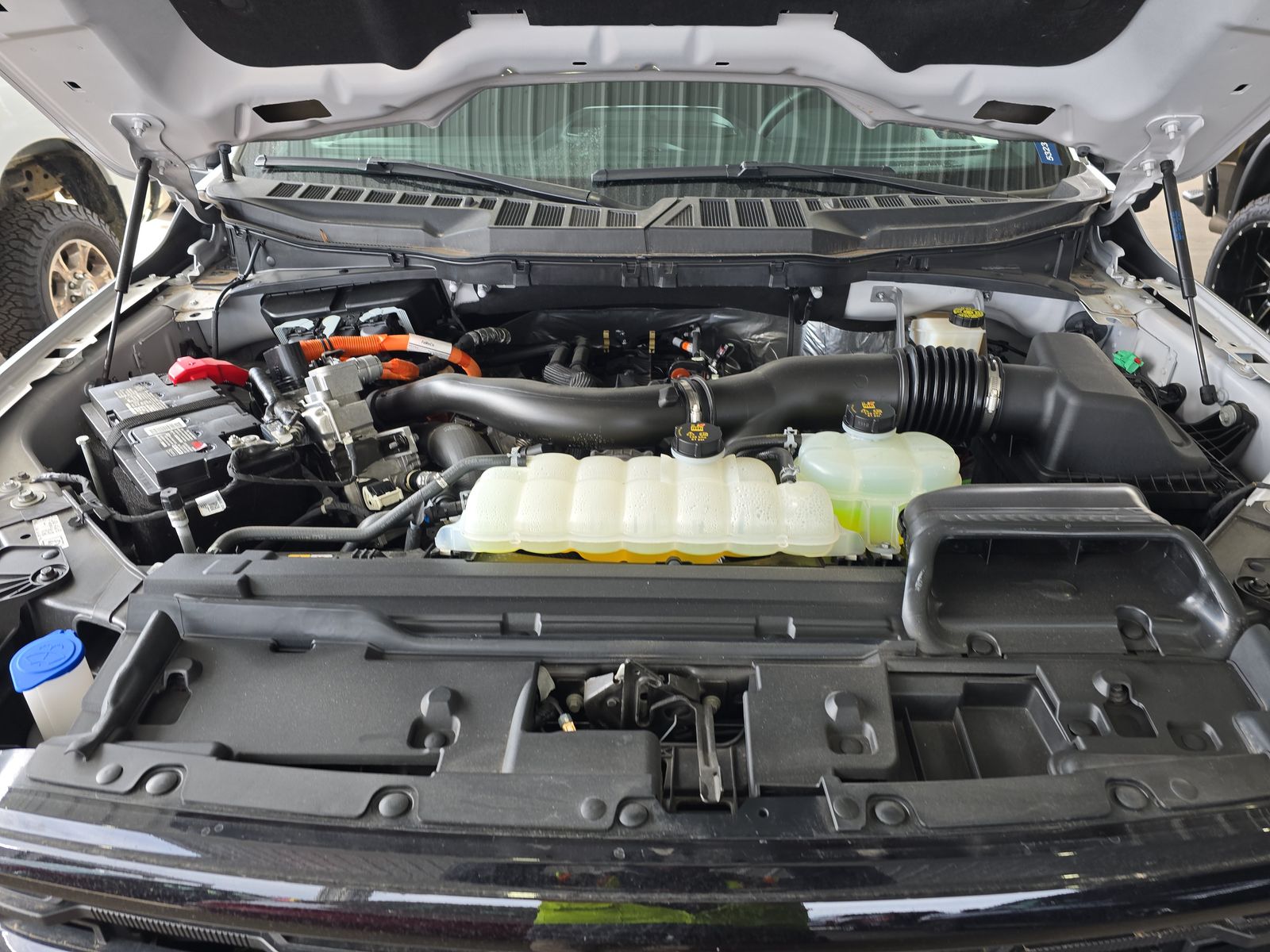 2024 Ford F-150 Hybrid XLT AWD