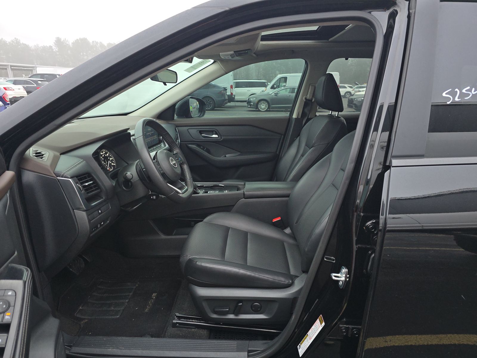 2023 Nissan Rogue SV FWD