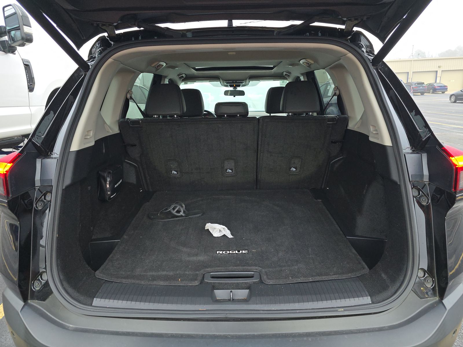 2023 Nissan Rogue SV FWD