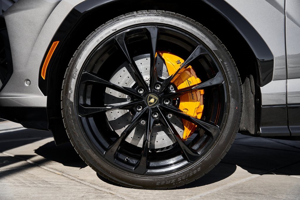 2025 Lamborghini Urus Plug-In Hybrid SE AWD