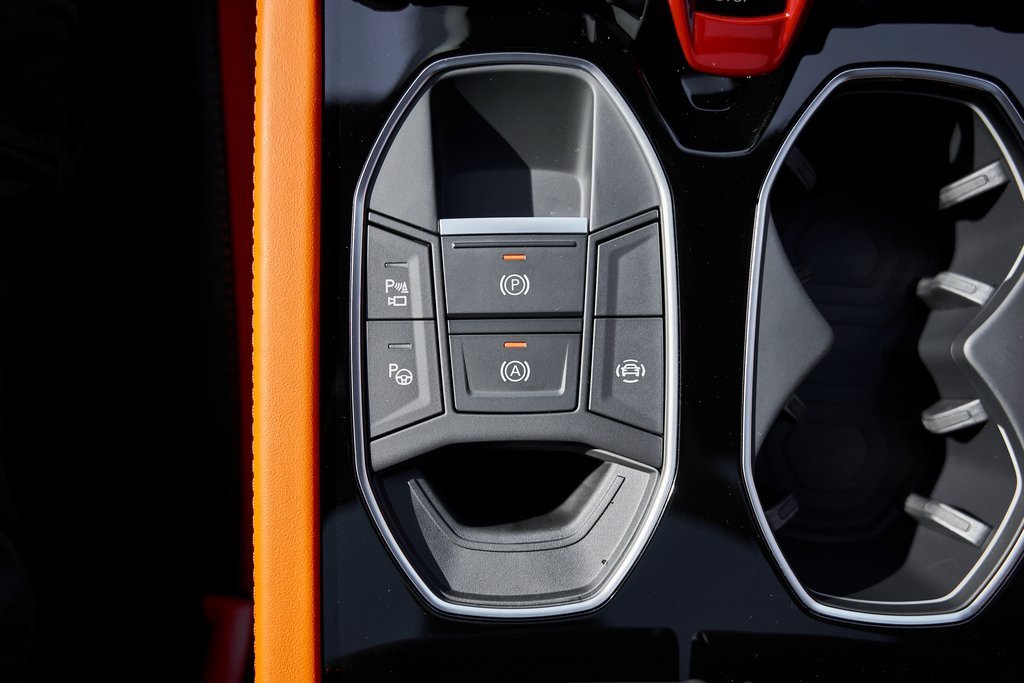 2025 Lamborghini Urus Plug-In Hybrid SE AWD