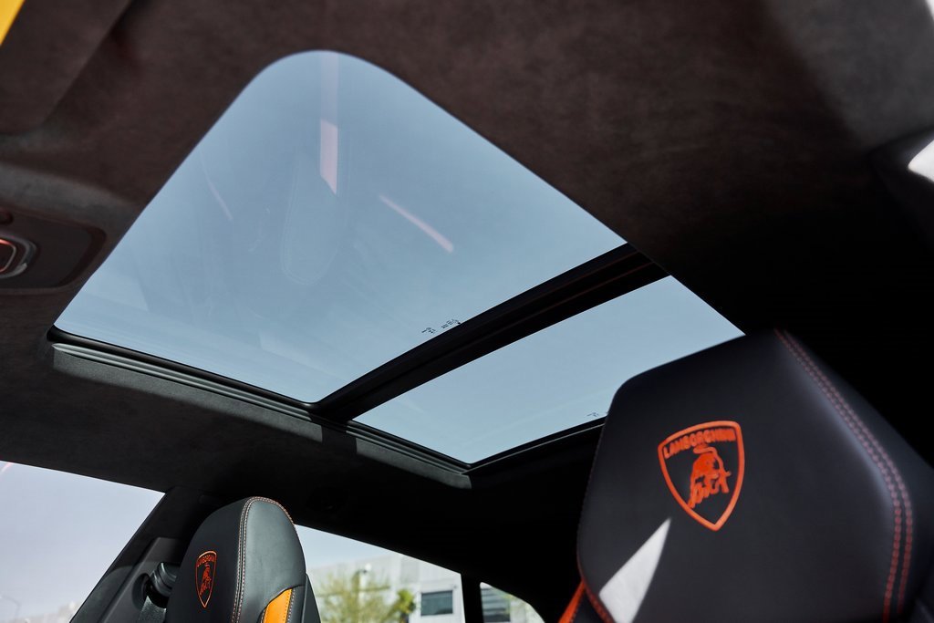 2025 Lamborghini Urus Plug-In Hybrid SE AWD