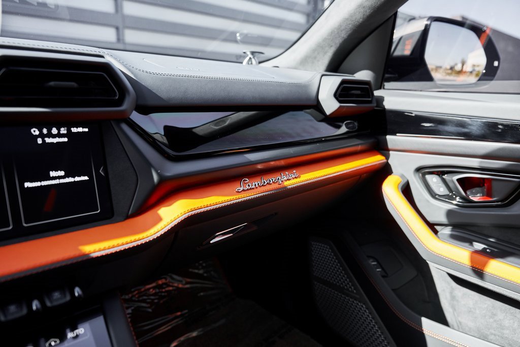 2025 Lamborghini Urus Plug-In Hybrid SE AWD