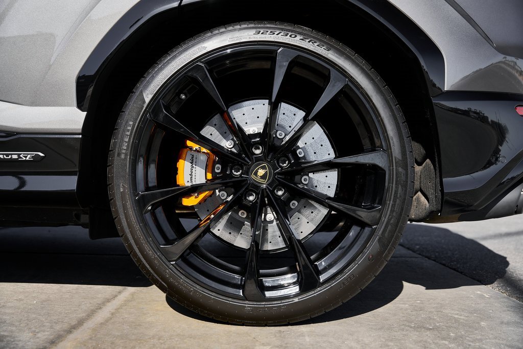 2025 Lamborghini Urus Plug-In Hybrid SE AWD