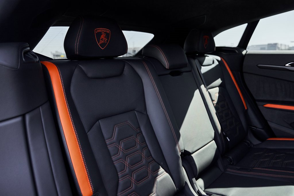 2025 Lamborghini Urus Plug-In Hybrid SE AWD