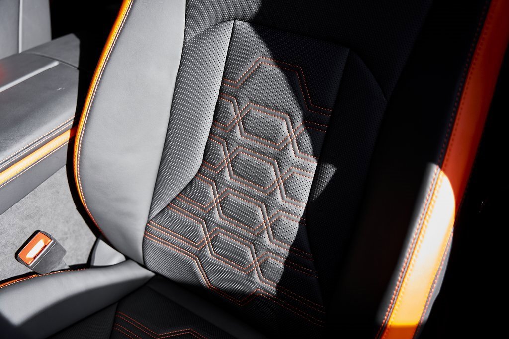 2025 Lamborghini Urus Plug-In Hybrid SE AWD