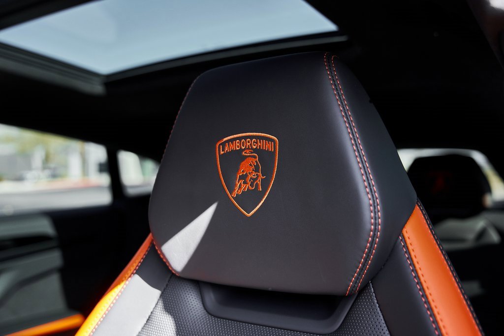 2025 Lamborghini Urus Plug-In Hybrid SE AWD