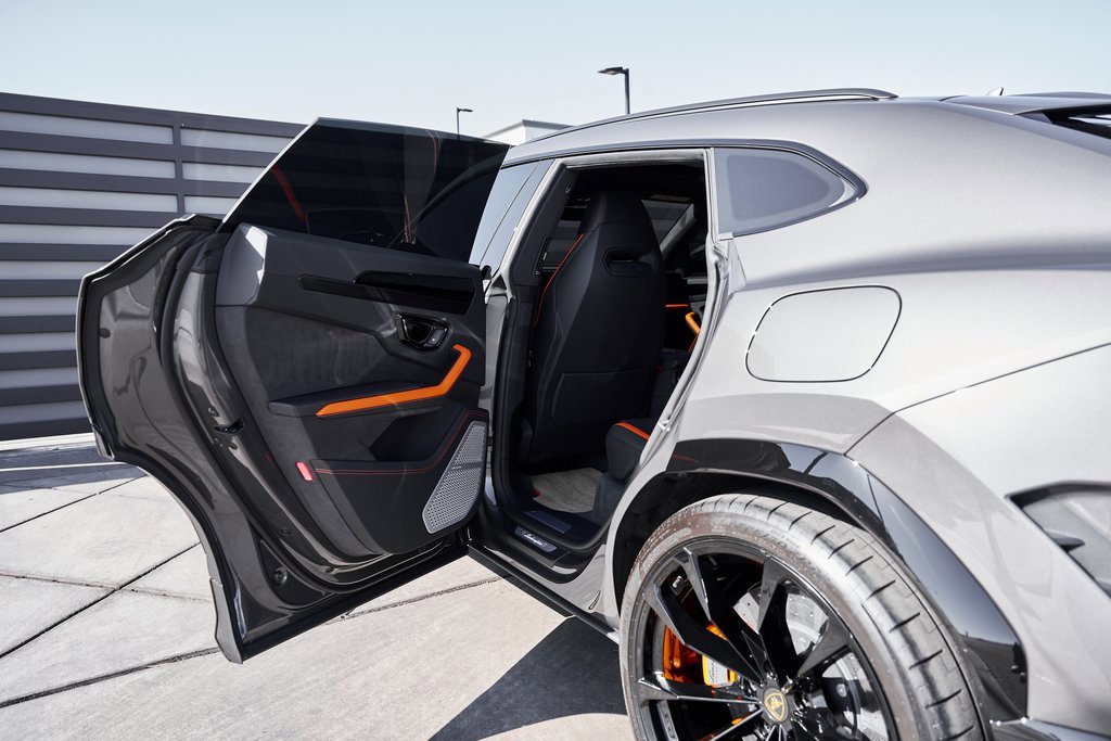 2025 Lamborghini Urus Plug-In Hybrid SE AWD