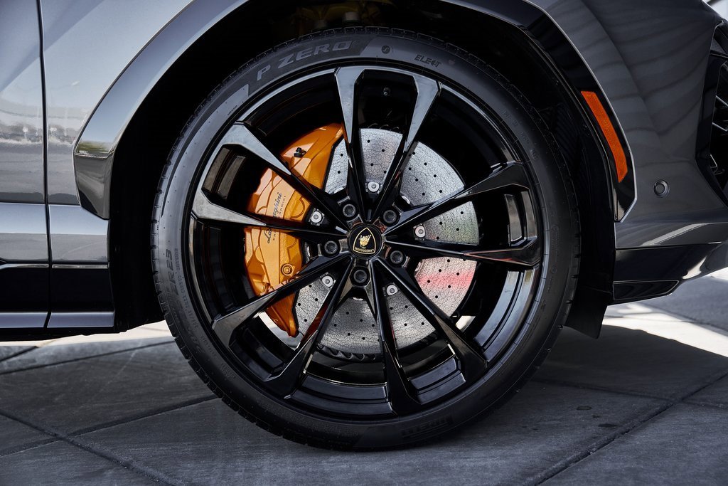 2025 Lamborghini Urus Plug-In Hybrid SE AWD