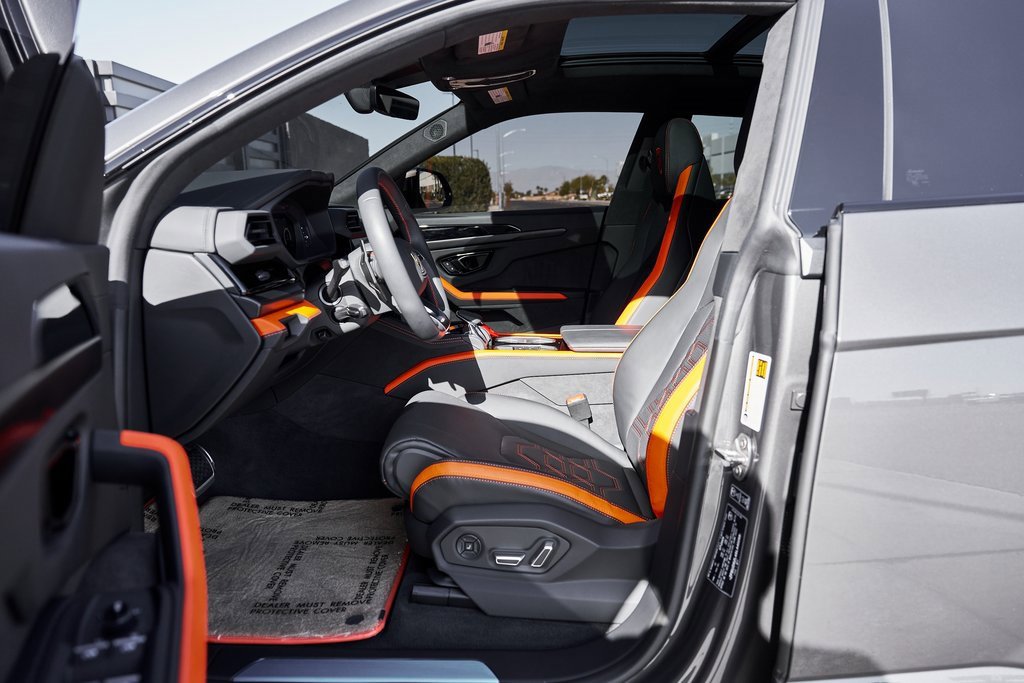 2025 Lamborghini Urus Plug-In Hybrid SE AWD