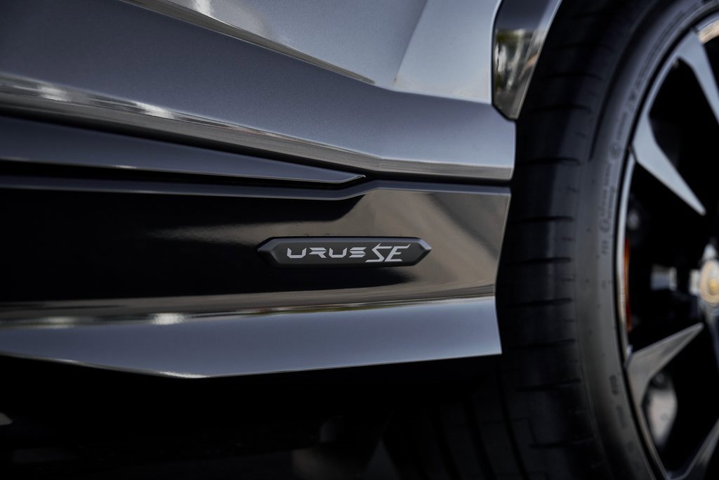2025 Lamborghini Urus Plug-In Hybrid SE AWD