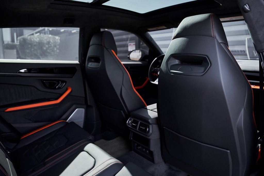 2025 Lamborghini Urus Plug-In Hybrid SE AWD