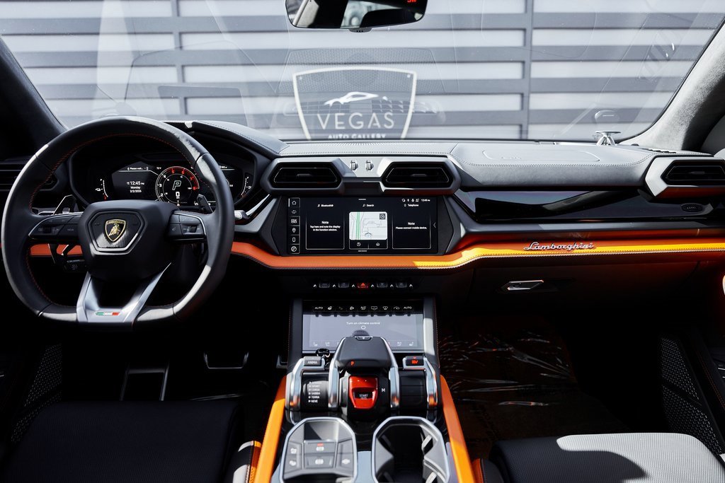 2025 Lamborghini Urus Plug-In Hybrid SE AWD