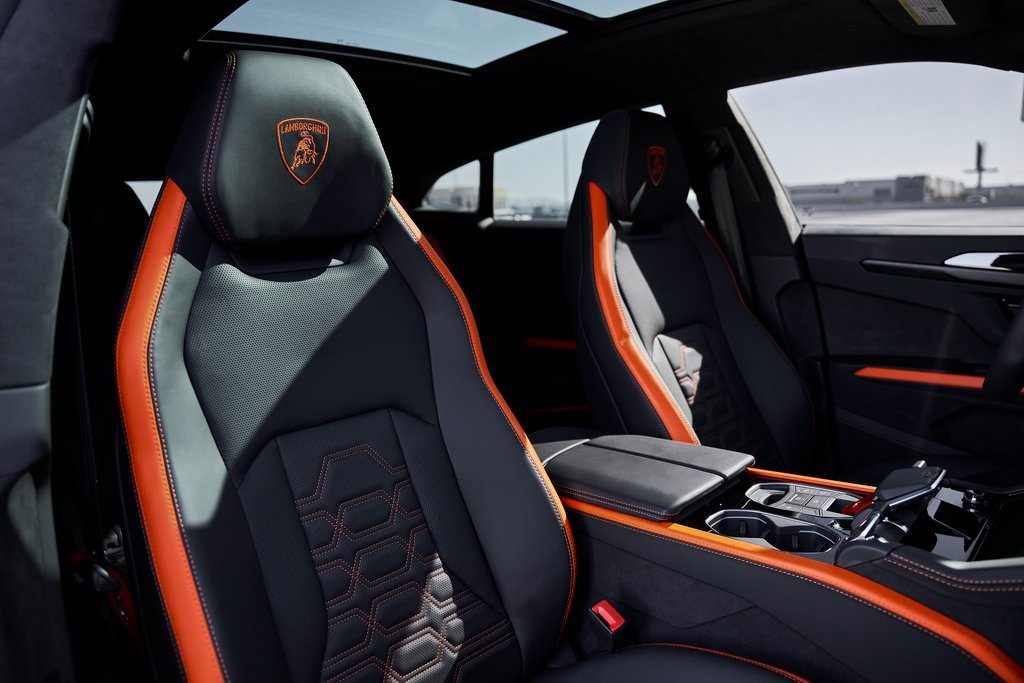 2025 Lamborghini Urus Plug-In Hybrid SE AWD