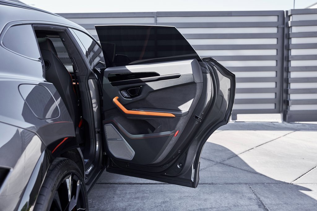 2025 Lamborghini Urus Plug-In Hybrid SE AWD