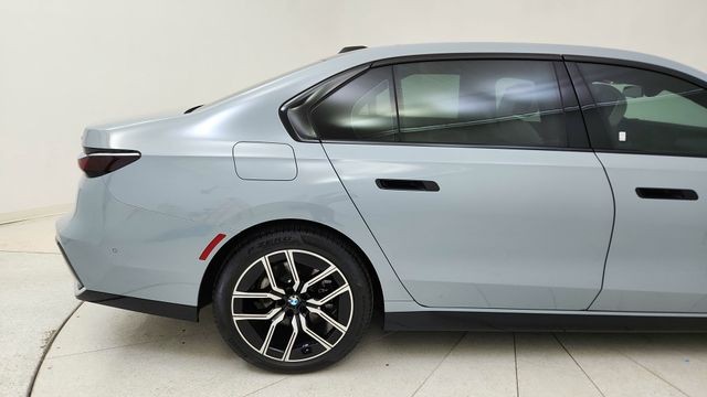 2025 BMW 7 Series 740i xDrive AWD