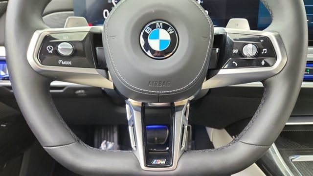 2025 BMW 7 Series 740i xDrive AWD