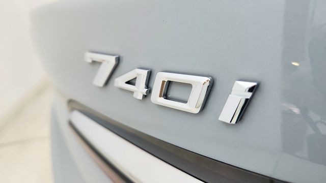 2025 BMW 7 Series 740i xDrive AWD