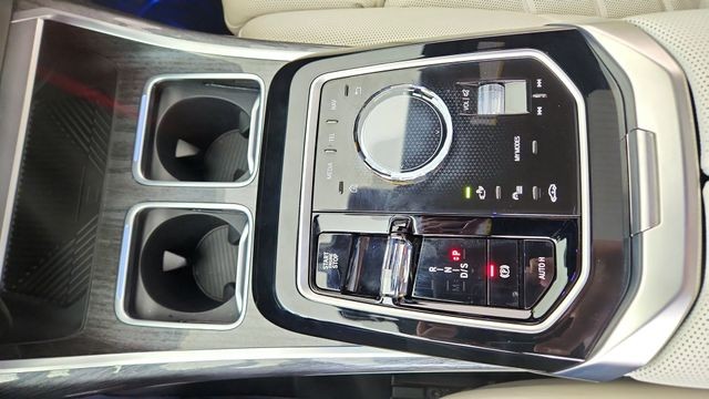 2025 BMW 7 Series 740i xDrive AWD