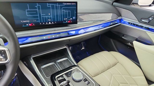 2025 BMW 7 Series 740i xDrive AWD