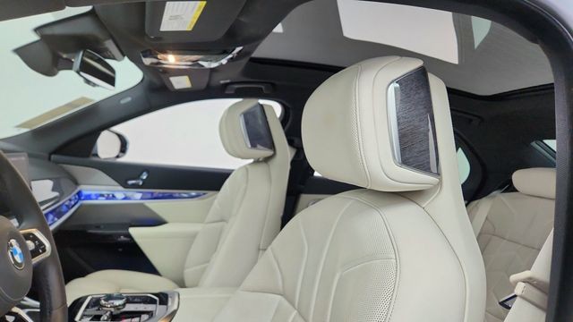 2025 BMW 7 Series 740i xDrive AWD
