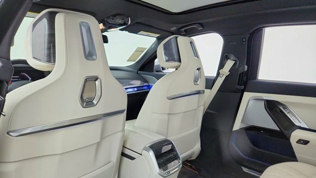 2025 BMW 7 Series 740i xDrive AWD