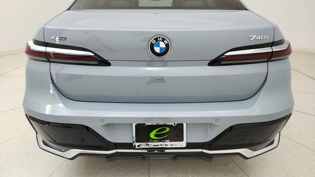 2025 BMW 7 Series 740i xDrive AWD