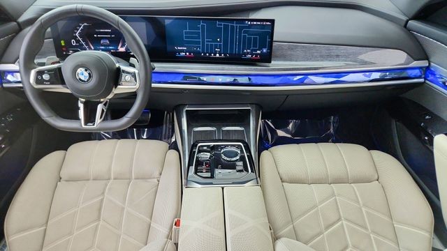 2025 BMW 7 Series 740i xDrive AWD