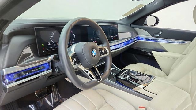 2025 BMW 7 Series 740i xDrive AWD