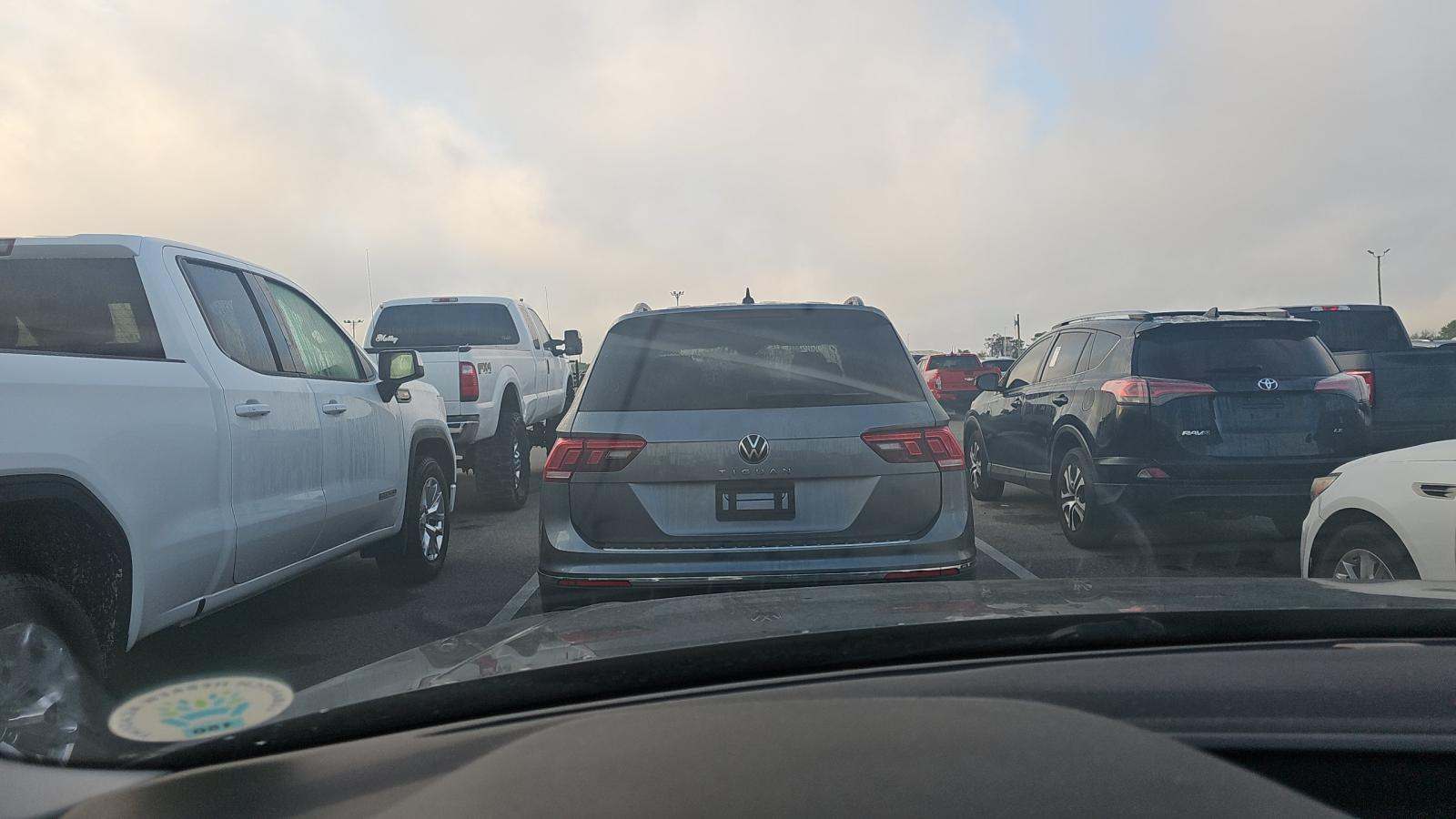 2022 Volkswagen Tiguan 2.0T SE FWD