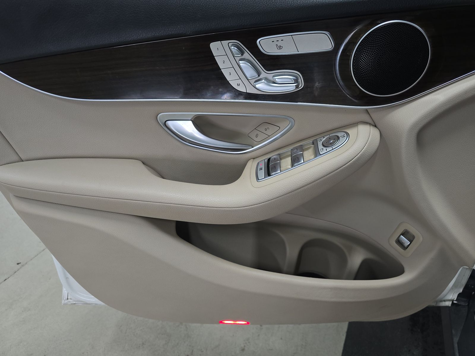 MERCEDES-BENZ GLC-CLASS - 10