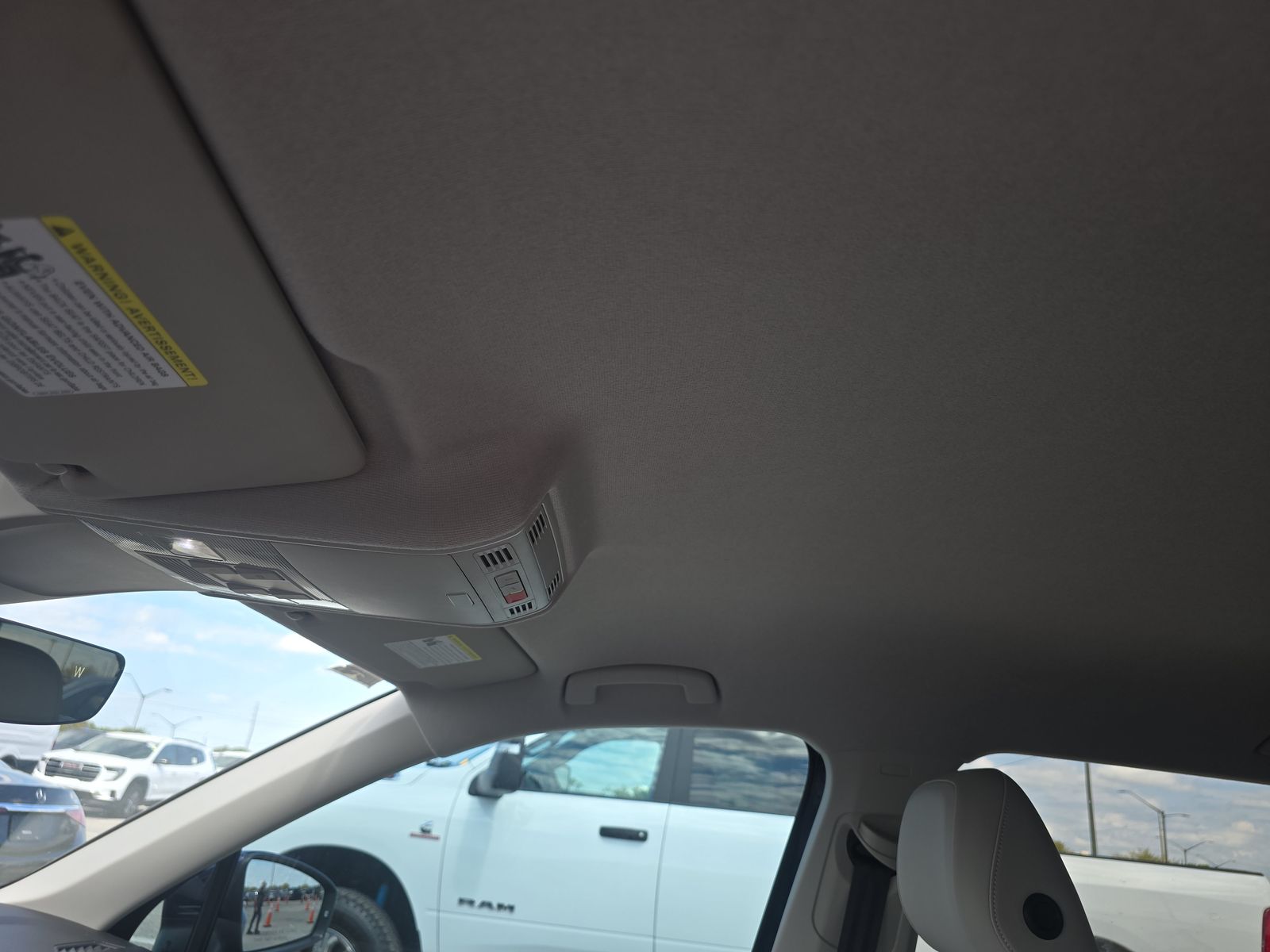 2022 Volkswagen Tiguan 2.0T SE FWD