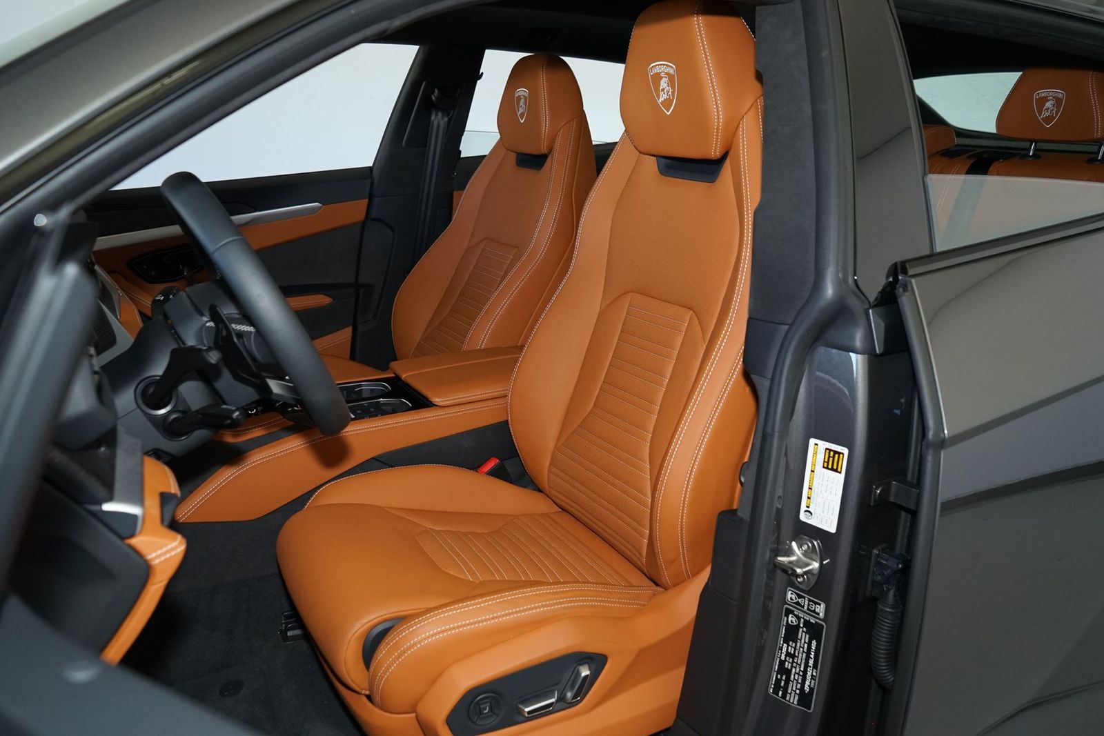 2025 Lamborghini Urus Plug-In Hybrid SE AWD