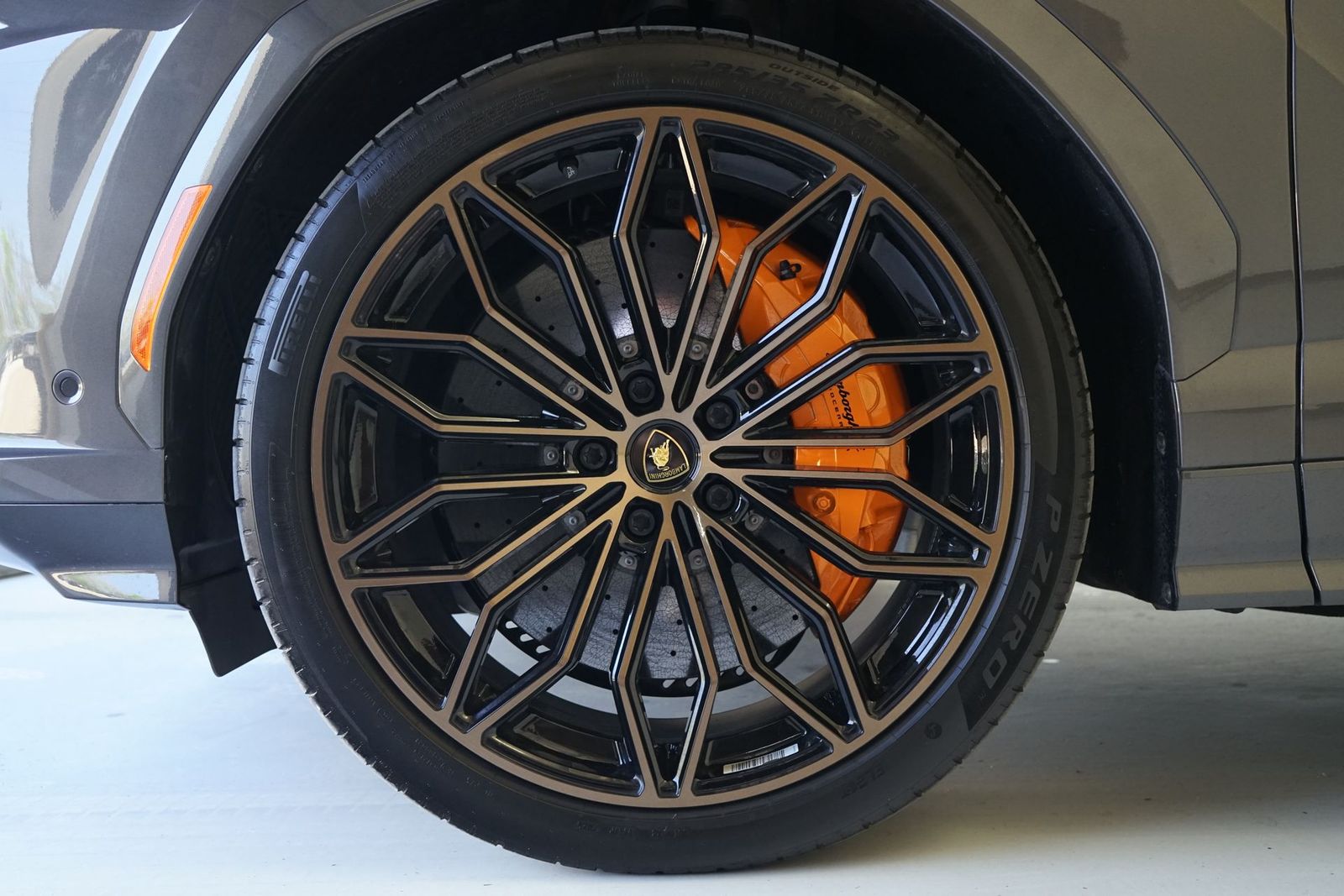 2025 Lamborghini Urus Plug-In Hybrid SE AWD