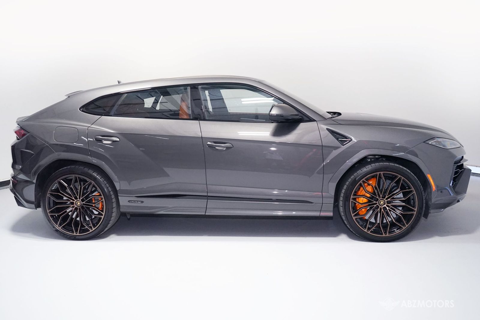 2025 Lamborghini Urus Plug-In Hybrid SE AWD