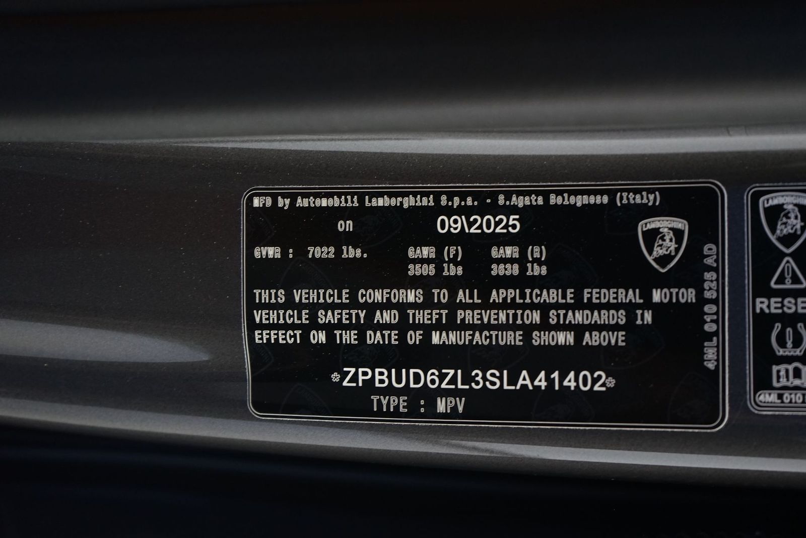 2025 Lamborghini Urus Plug-In Hybrid SE AWD