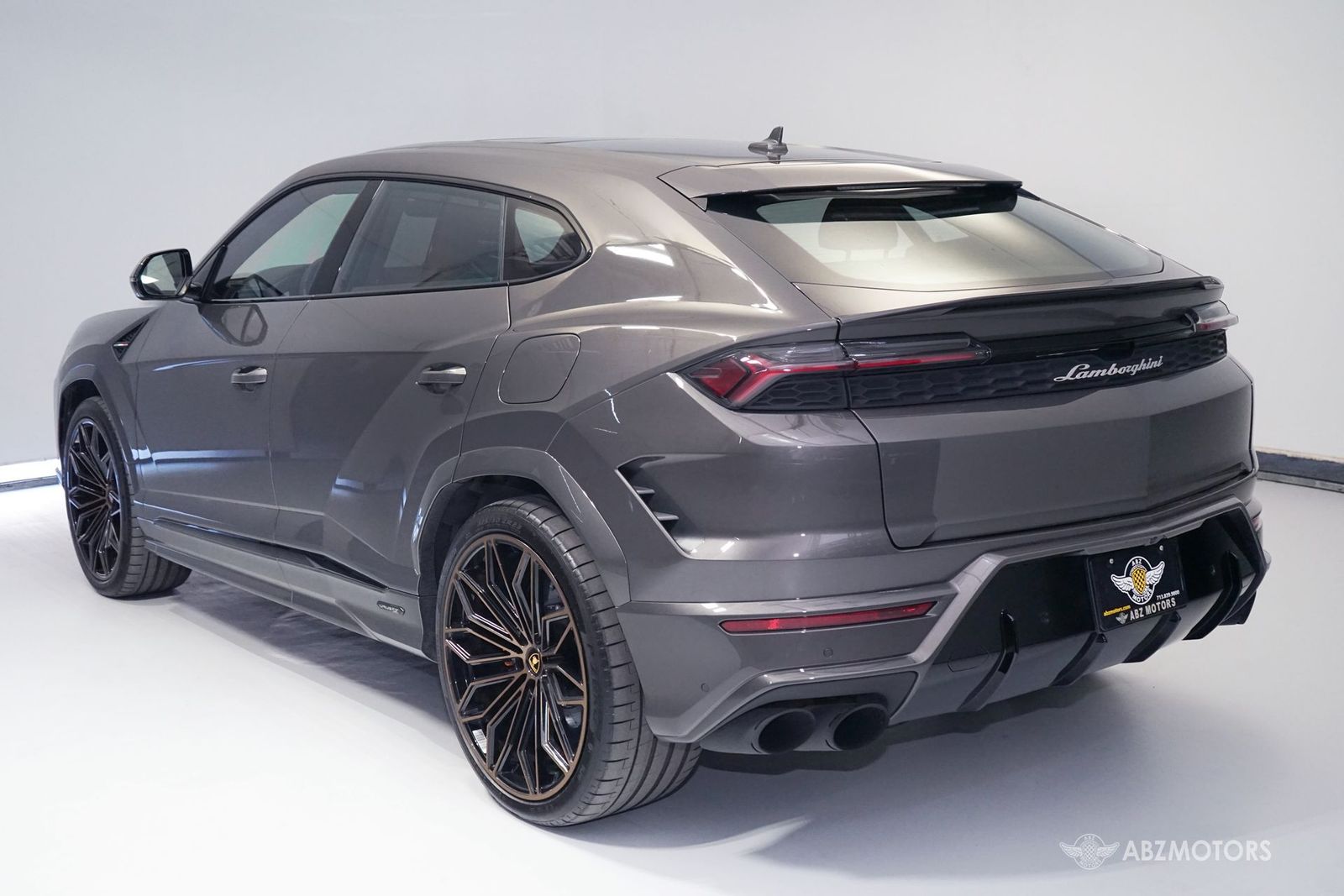 2025 Lamborghini Urus Plug-In Hybrid SE AWD