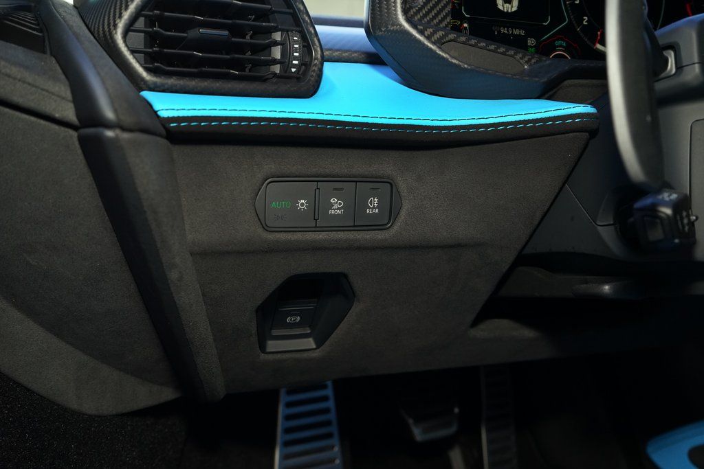 2025 Lamborghini Revuelto Base AWD