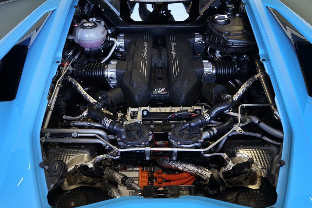 2025 Lamborghini Revuelto Base AWD