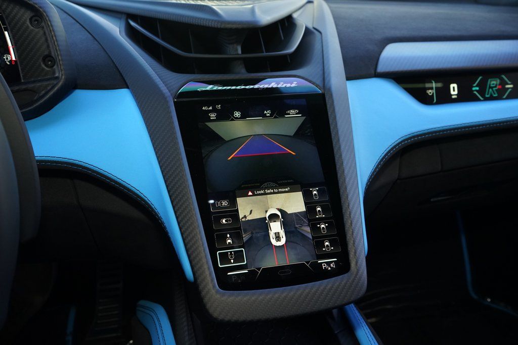 2025 Lamborghini Revuelto Base AWD