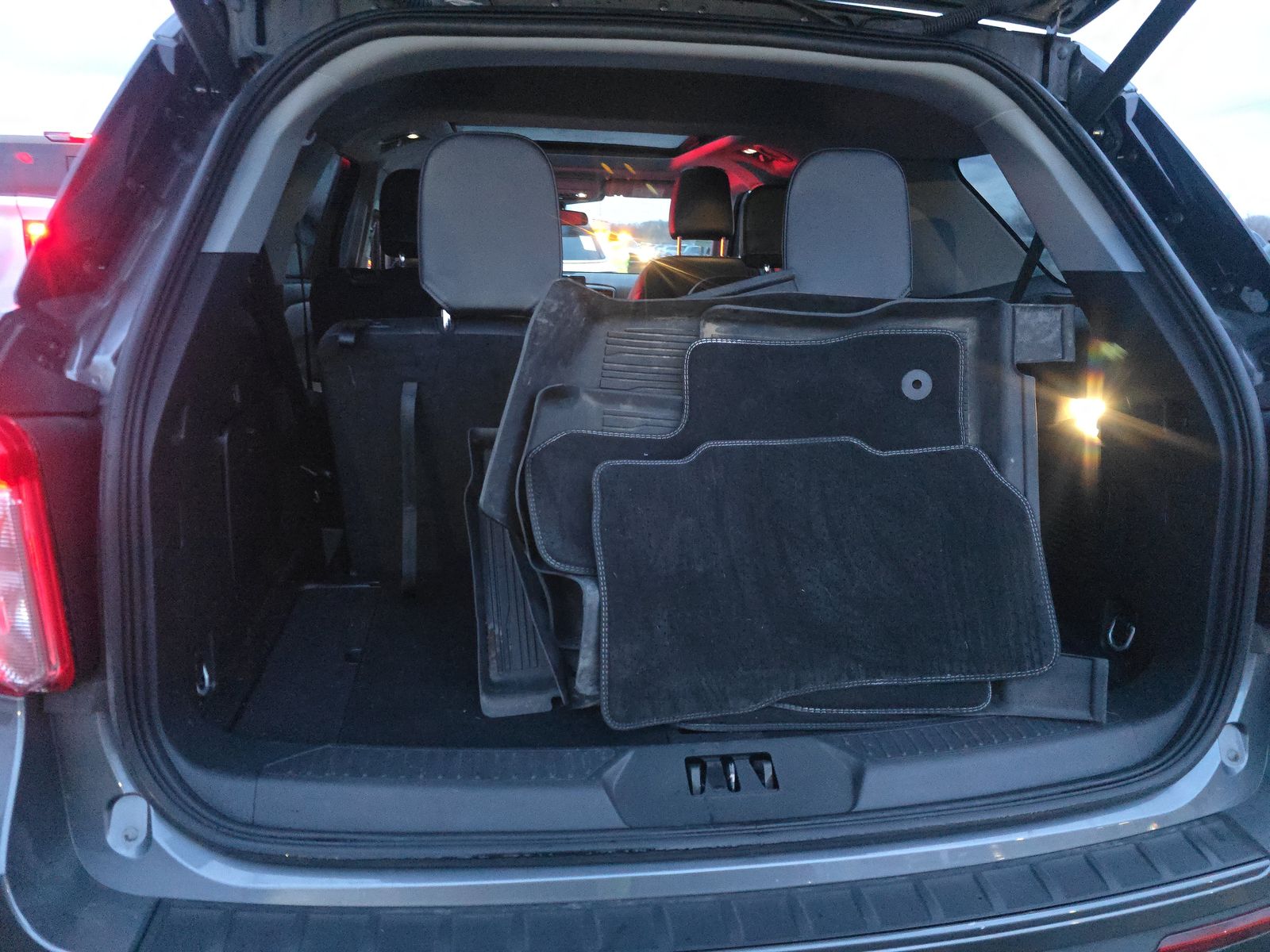 2023 Ford Explorer XLT AWD