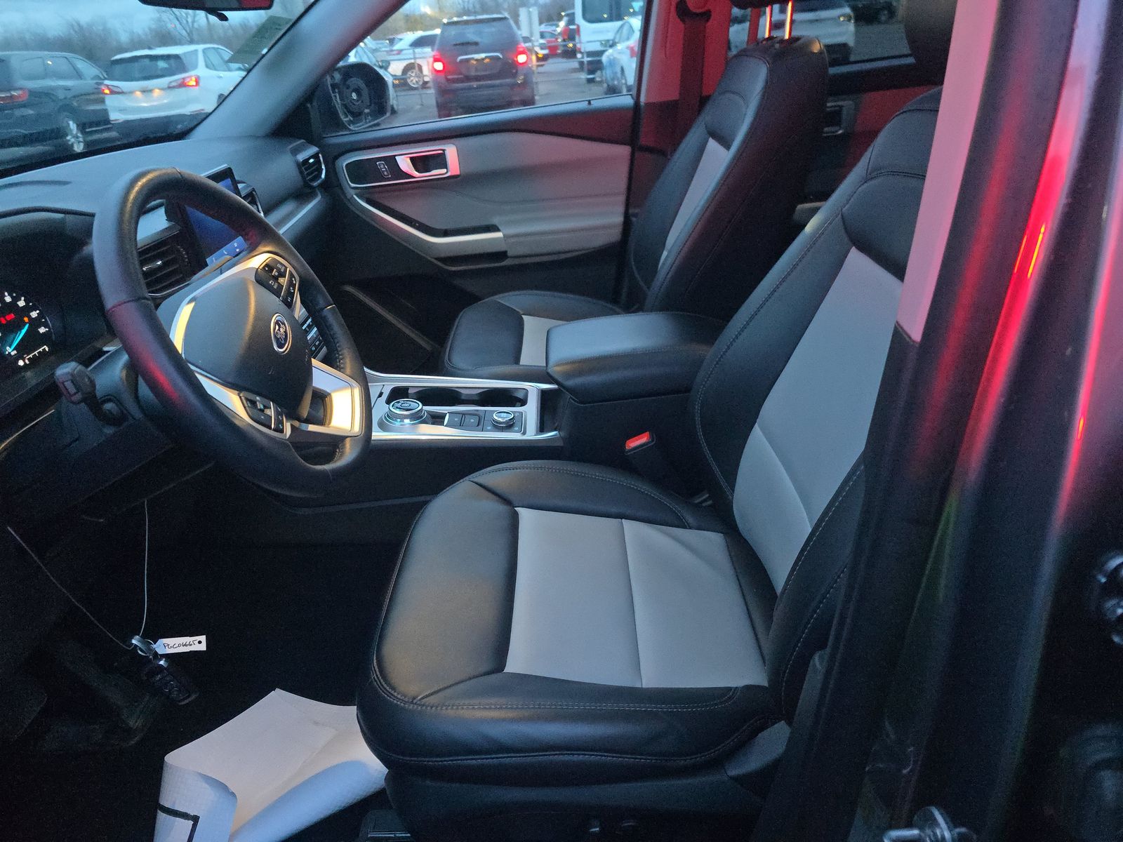 2023 Ford Explorer XLT AWD