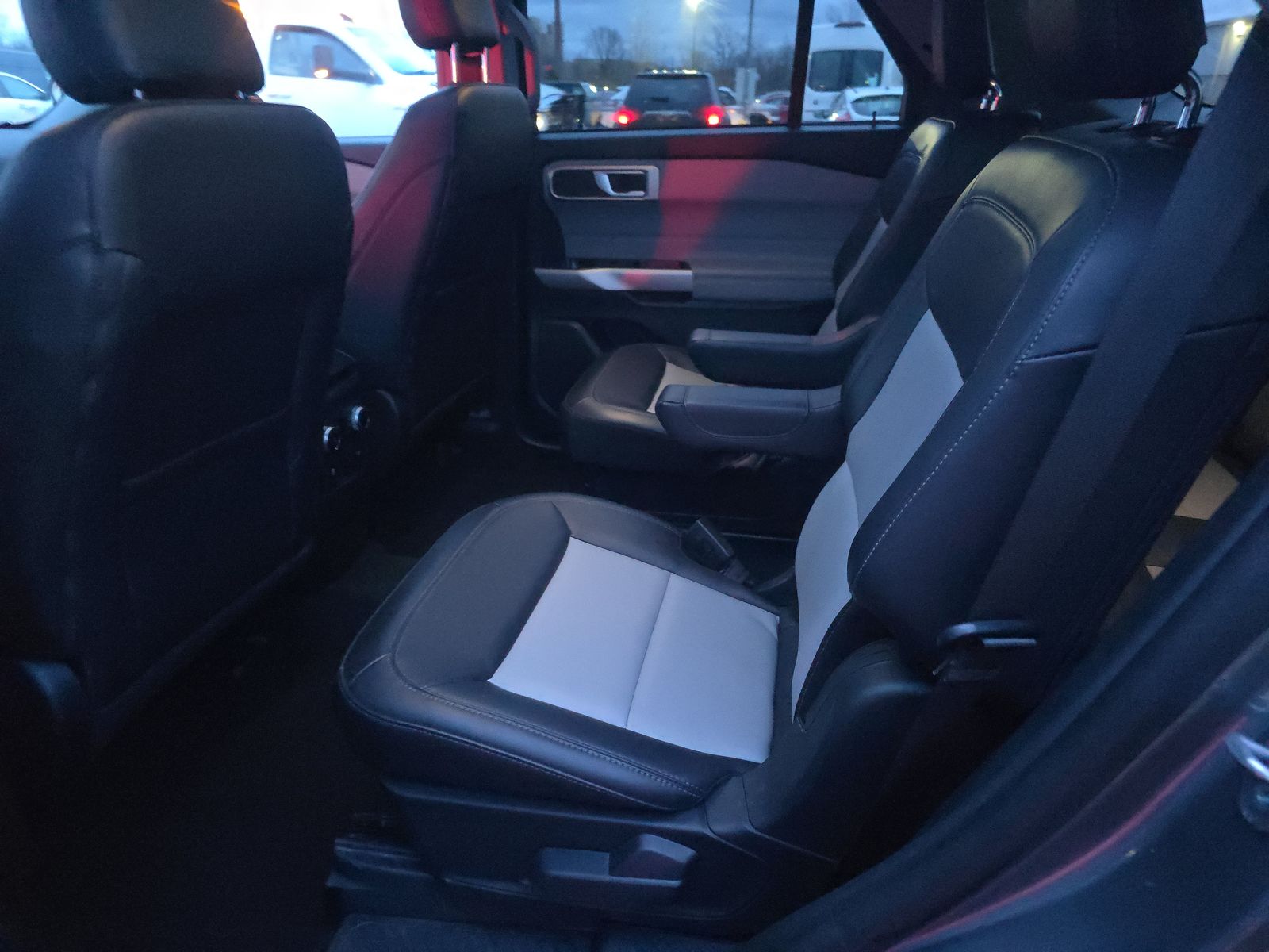 2023 Ford Explorer XLT AWD