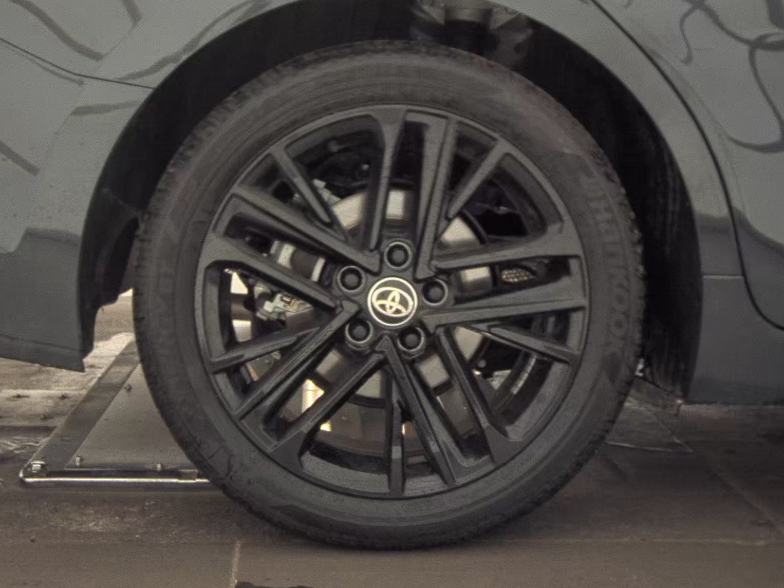 2025 Toyota Camry SE AWD