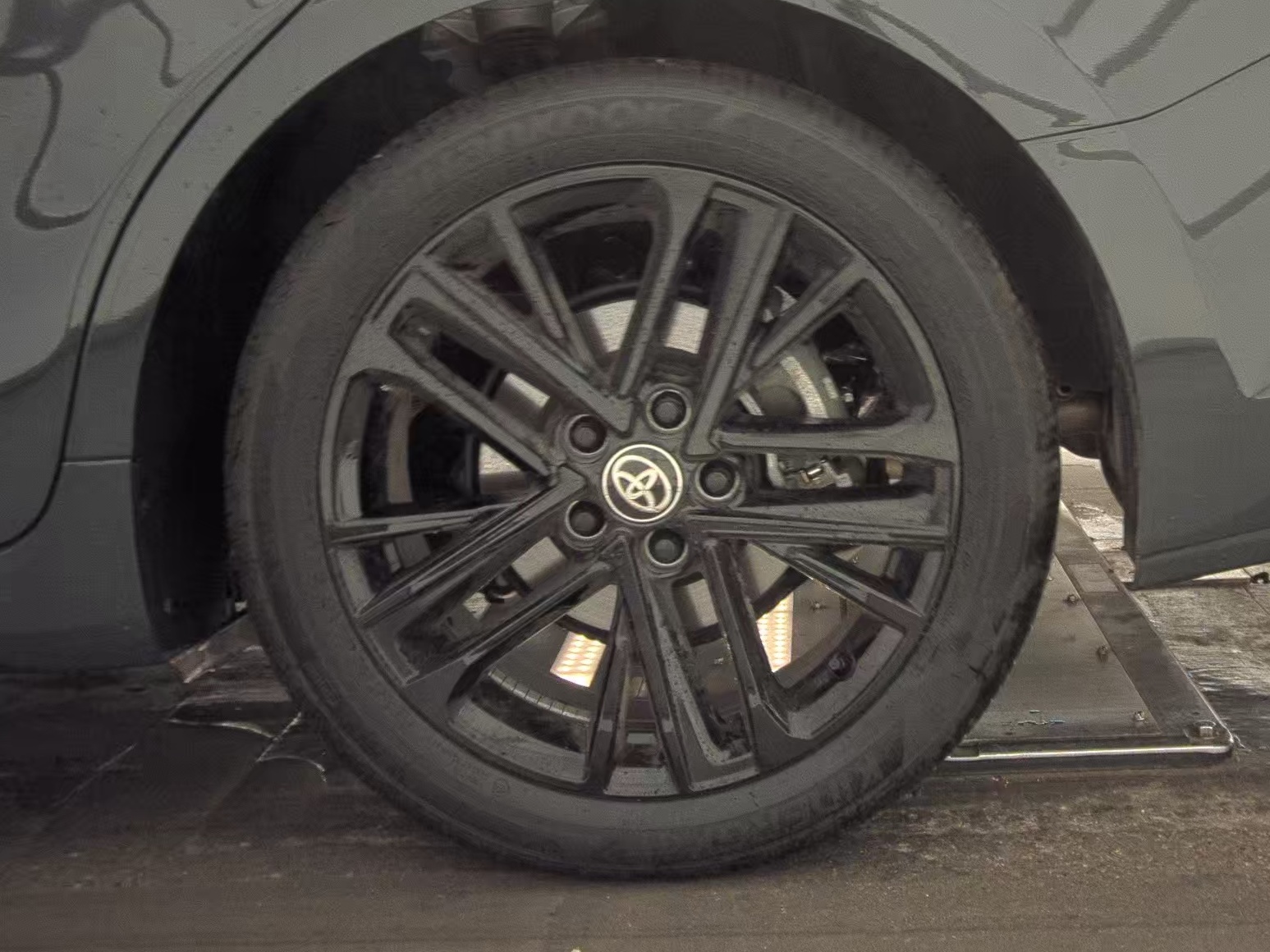 2025 Toyota Camry SE AWD