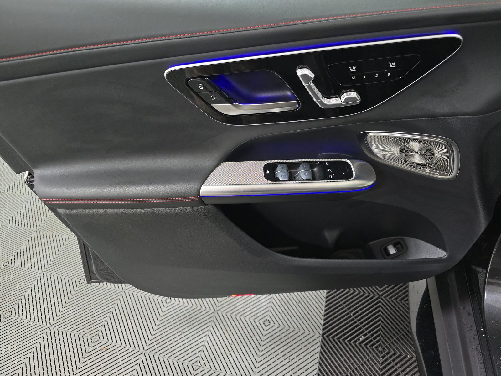 MERCEDES-BENZ GLC-CLASS - 10